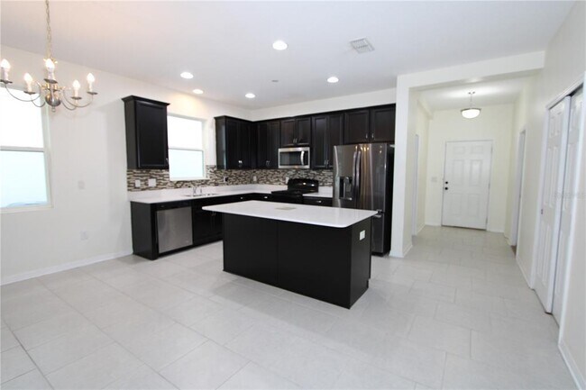 Photo - 2380 Sanderling St