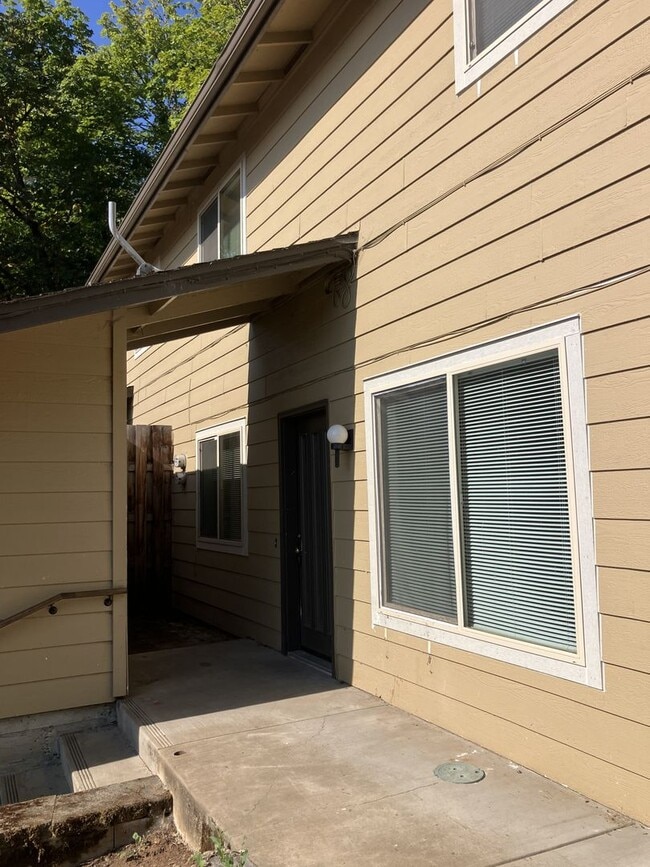 Photo - 187-189 Stoneway Dr NW Unidad 189