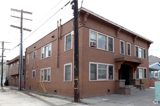 Photo - 716-722 East 7th Street