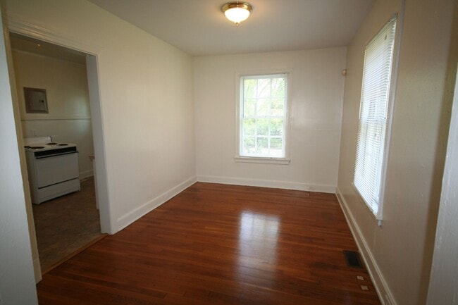 Photo - Beautiful Walltown Duplex - Near Duke / Broad St / 9th! Unit 1611