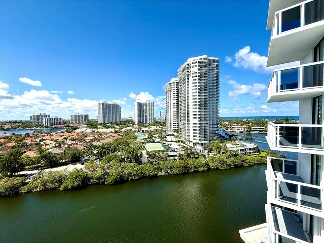 Photo - 20505 E Country Club Dr Unit 1432