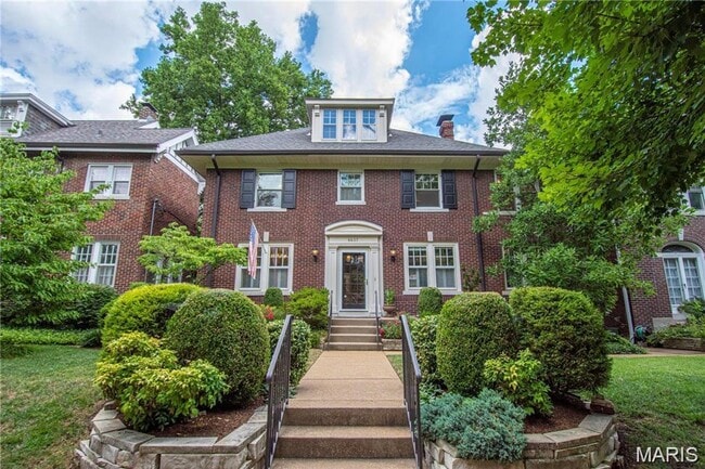 Building Photo - Charming home in the Heart of University City.