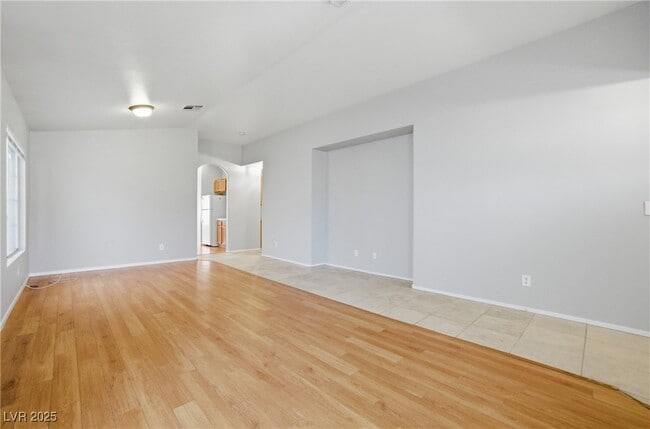 Photo - 5555 Airview Ct