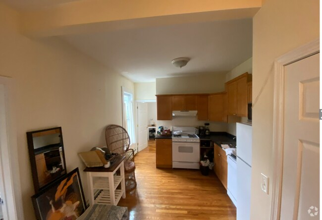 Building Photo - 45 Florence St Rental