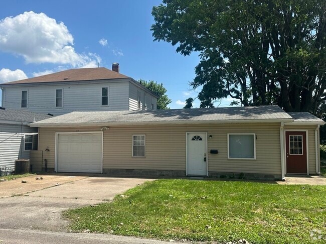Building Photo - 316 N Pence St Rental