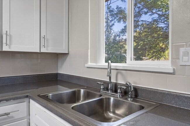 Photo - 3604 Ingalls St