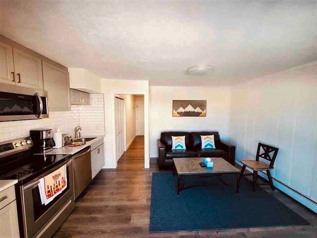 Photo - Long Term Rental- Summit Yacht Club 15K Unit 15K