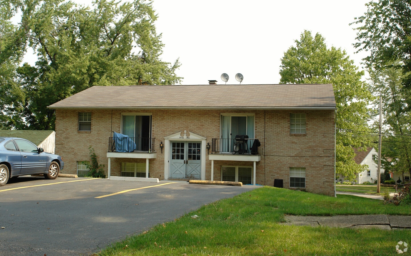 Photo - 29 N Yorkshire Blvd