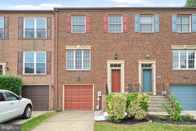Building Photo - 7121 Bradshaw Ct E
