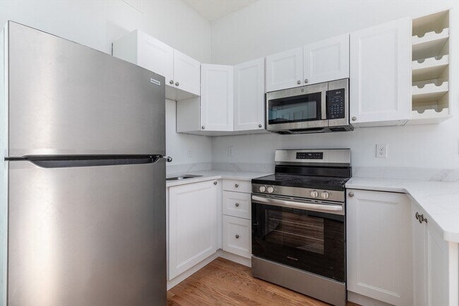 Photo - 75 Chandler St Unit 3