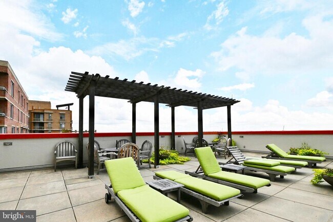 Photo - 1020 N Highland St Unit 807