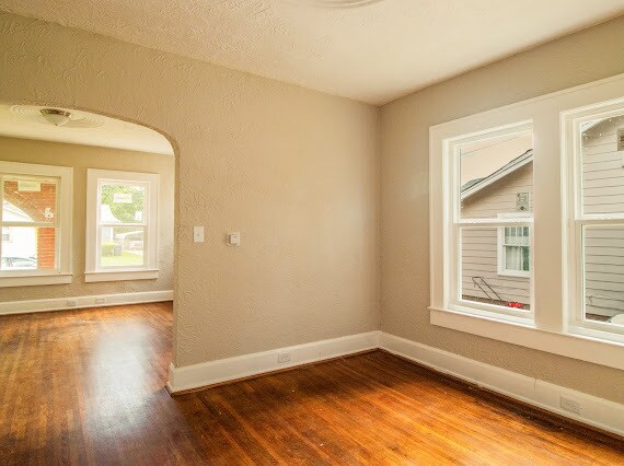 Photo - 1432 19th Pl SW