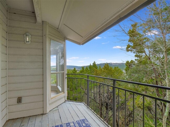 Building Photo - 6000 Shepherd Mountain Cove Unit 406