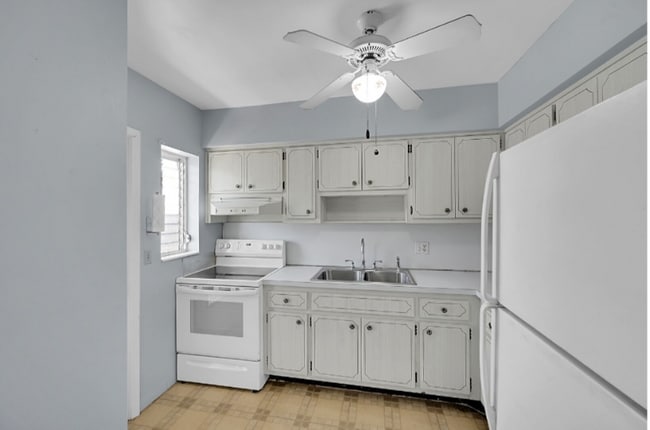 Photo - 2115 NE 42nd Ct Unit Apt 110N