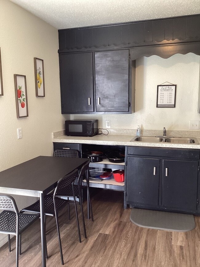 Photo - Fully Furnished Modern 2 Bedroom on Quiet Street and Close to ENMU!
