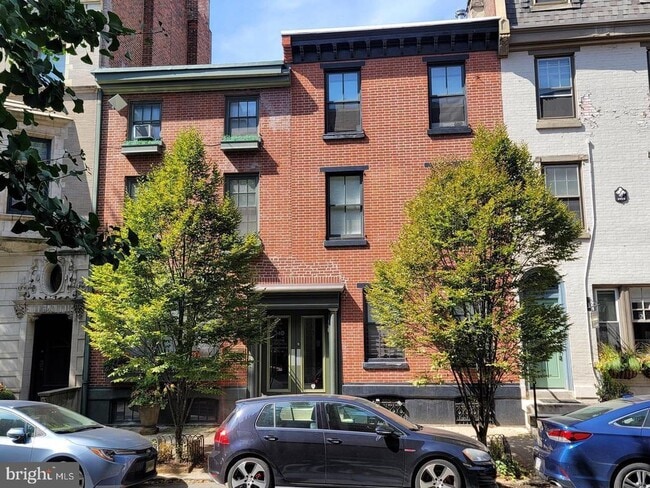 Photo - 338 S 16th St Apartment Unit 6