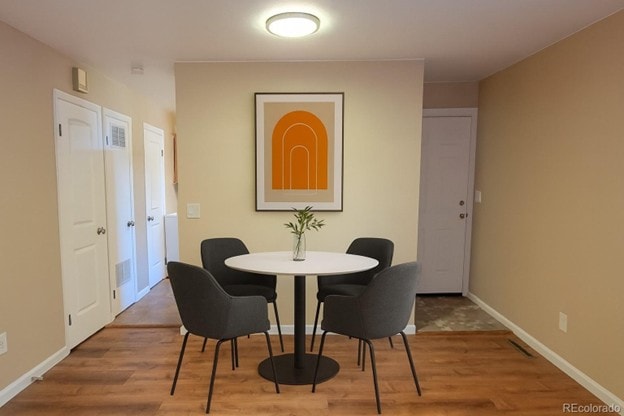 Photo - 8055 Wolff St