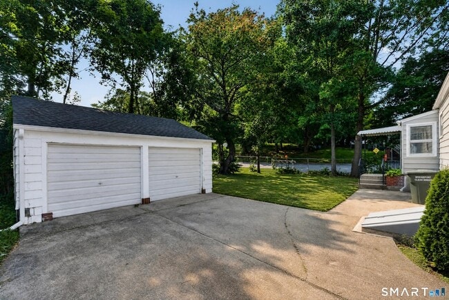 Photo - 11 Stratfield Pl