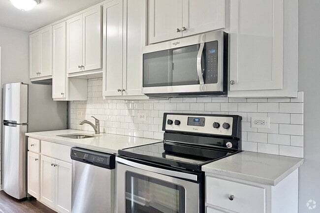 Building Photo - 401-403 Washington Blvd. Rental