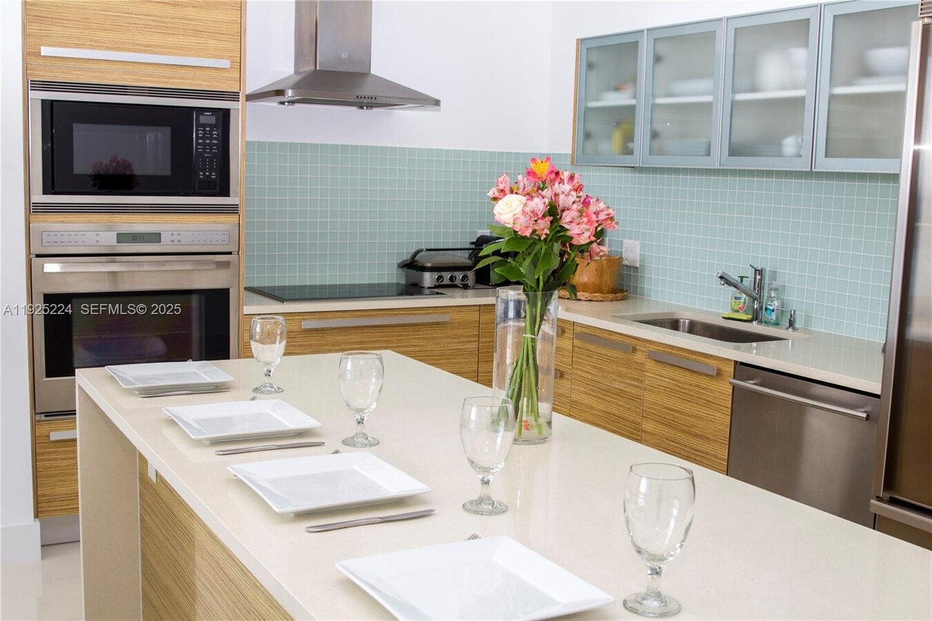 Photo - 2020 N Bayshore Dr Unidad 809