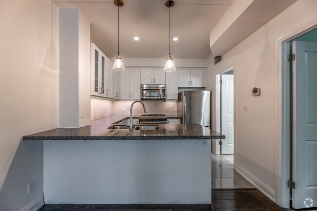 1BR, 1BA - 529SF - Kitchen - Cedarwood Townhomes