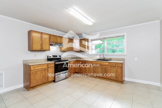 Photo - 111 Granite St