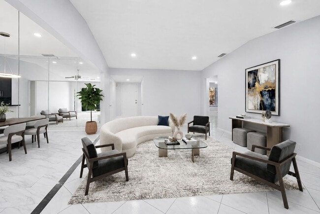 Photo - 5284 Breadfruit Cir