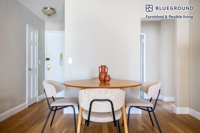 Photo - 788 Columbus Ave Unidad FL9-ID1002