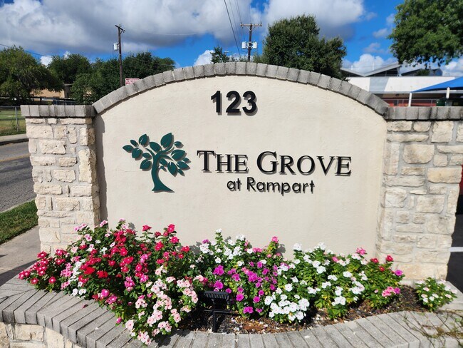 Photo - The Grove at Rampart