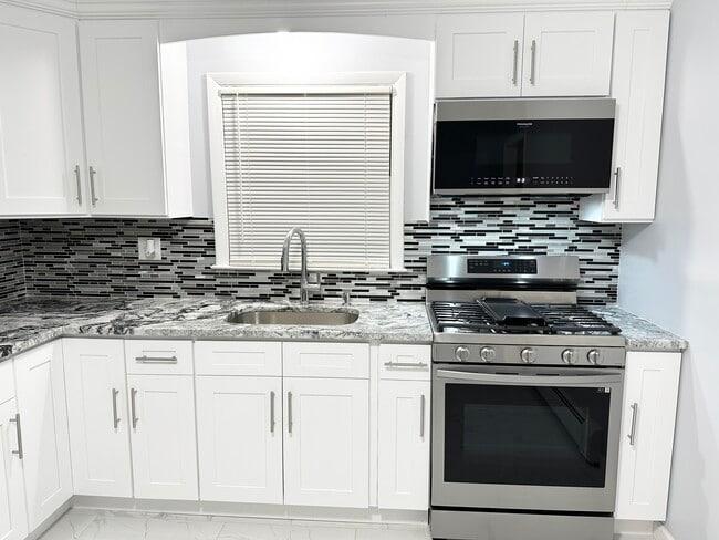 Photo - 506 Merritt St Unit 2