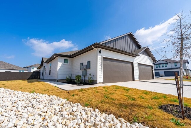 Photo - 414 Cross Barn Blvd