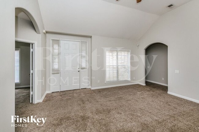 Photo - 8595 Shady Elm Dr