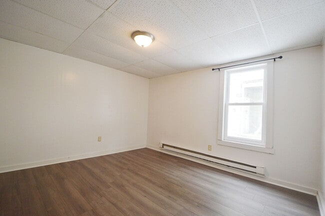 Photo - 191 Main St Unit 1