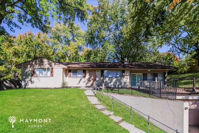 Building Photo - 155 Arlington Ave