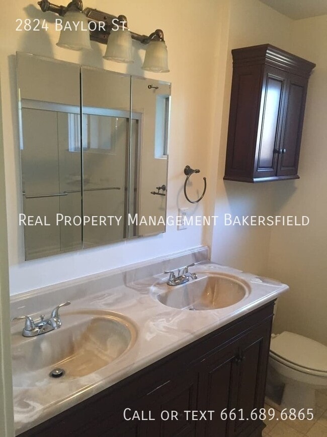 Photo - 2824 Baylor St