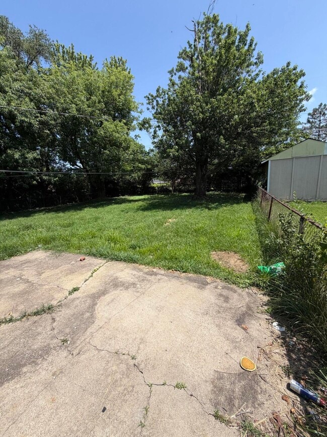 Photo - 2405 Windwood Ct