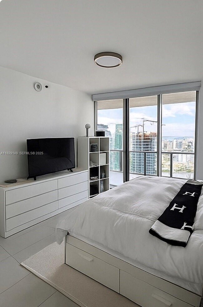 Photo - 465 Brickell Ave Unit 4004