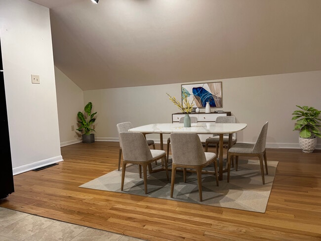 Photo - 26 Patricia Ln Unit B