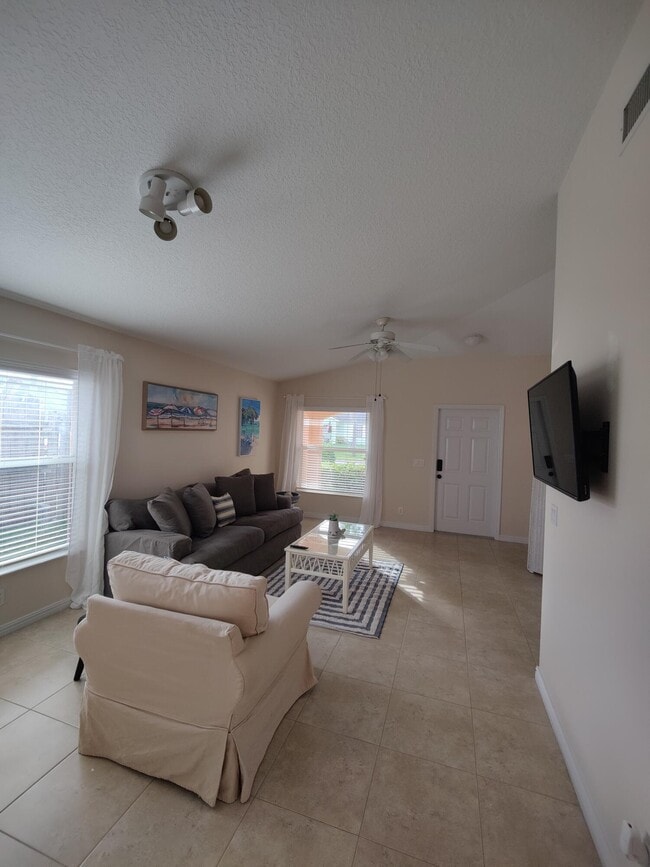 Photo - 5795 SE Mitzi Ln