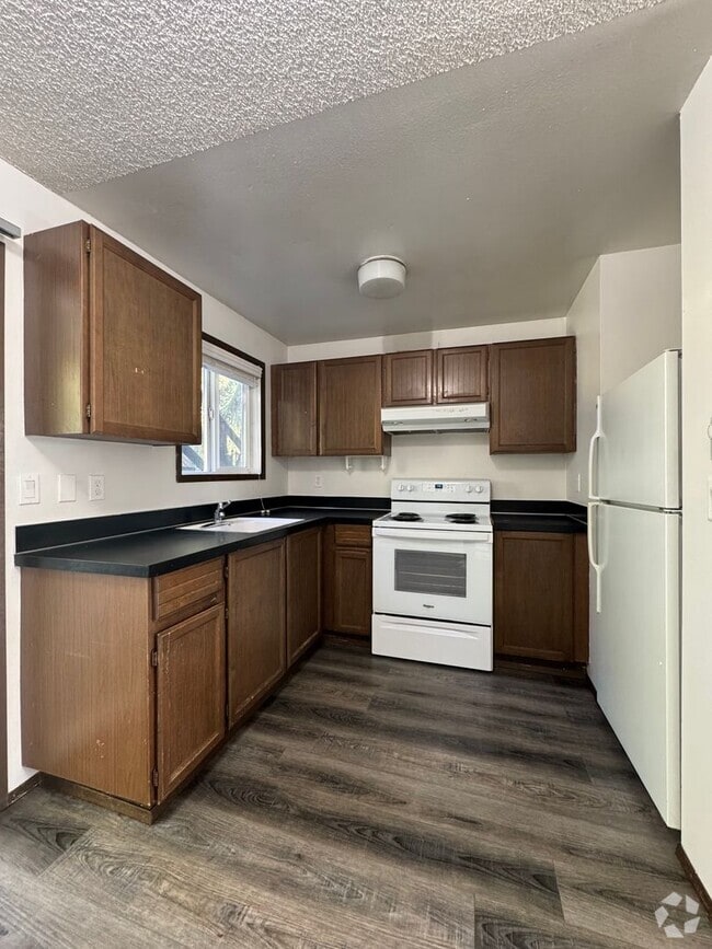 Building Photo - 1204 N B St Unit Apt. F