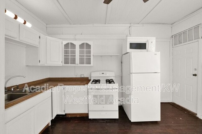 Photo - 50 Freedom Blvd 200 W