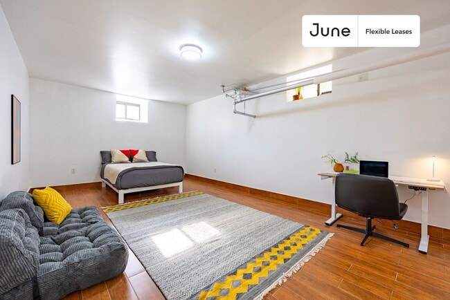 Welcoming ROOM at The Parkside House