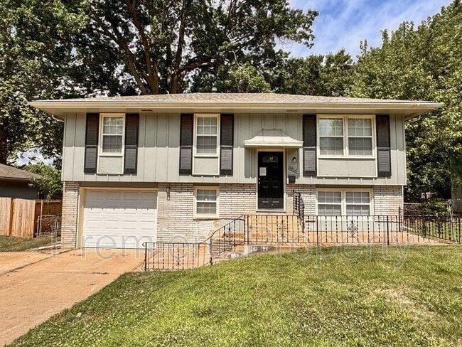 Photo - 11814 Fremont Ave House