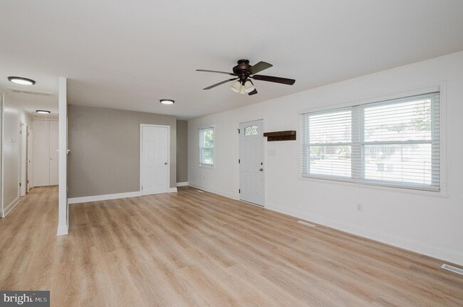 Photo - 630 Sequoia Dr