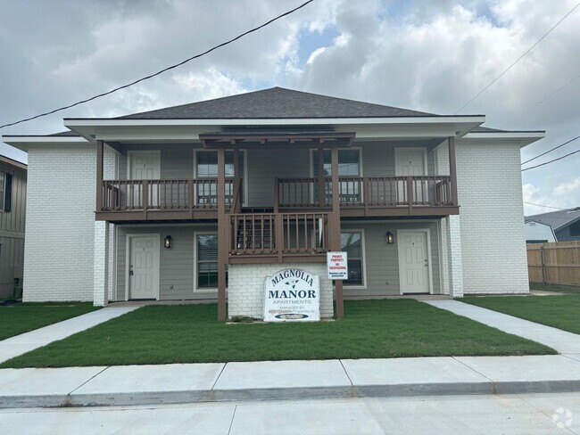 Building Photo - 44 Magnolia Rd Unit B Rental