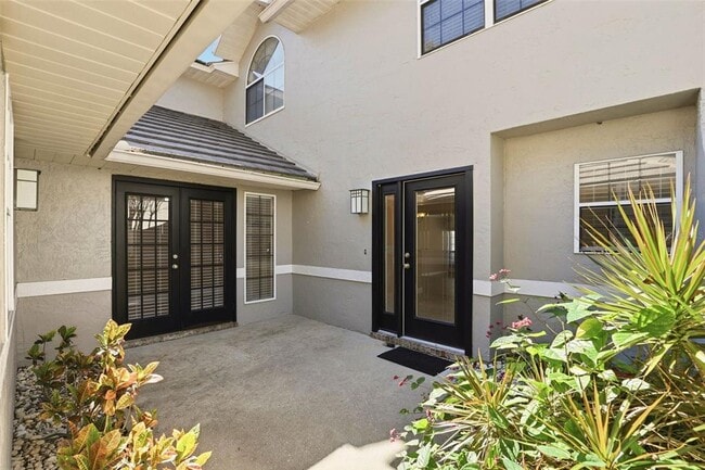 Photo - 470 Devon Pl