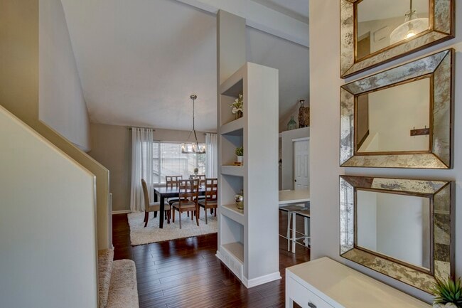 Photo - 17904 Karen Cir