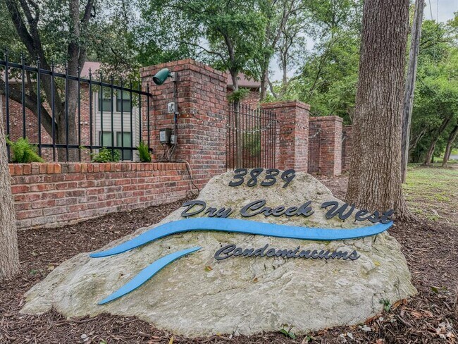 Building Photo - 3839 Dry Creek Dr Unit 226 Rental