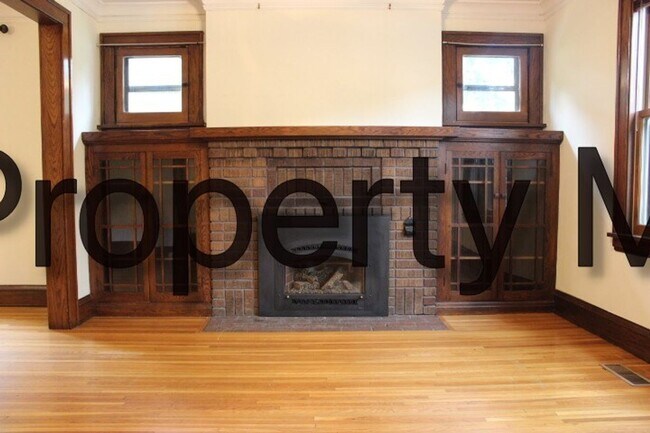 Photo - 618 SE 7th Ave