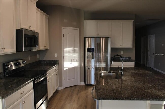 Photo - 6005 113th Terrace E